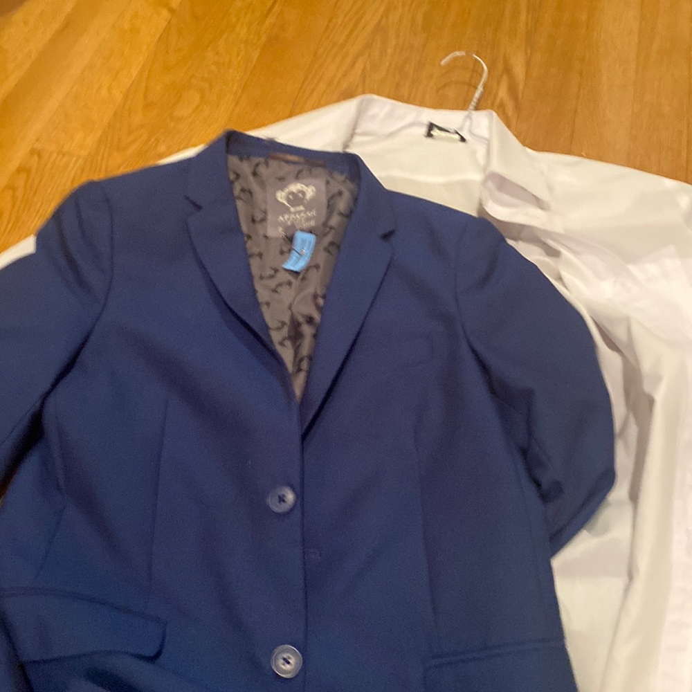 Like new suit with shirt, dry cleaned